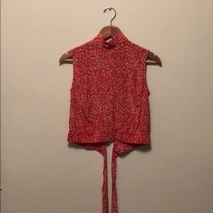100% silk GAP button back crop top tie waist EUC